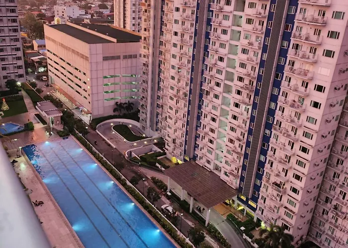 The Grass Residences By Reese T52037 3*